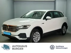 Pure white Gebraucht 2022 VW Touareg Basis SUV | 41.760 € (Superpreis)