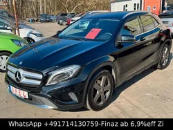 Kosmosschwarz metalliclack Gebraucht 2015 Mercedes GLA220 SUV | 13.250 € (Guter Preis)