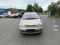 Gold Gebraucht 2002 Citroën Xsara Picasso Exclusive Van / Kleinbus | 790 € (Superpreis)