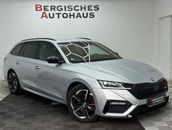 Silber Gebraucht 2021 Skoda Octavia RS Kombi | 31.700 € (Fairer Preis)