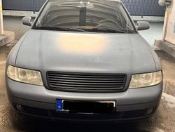 Violet Gebraucht 2000 Audi A4 Kombi | 990 € (Guter Preis)