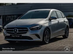 Silber Gebraucht 2020 Mercedes B200 Van / Kleinbus | 24.770 € (Fairer Preis)