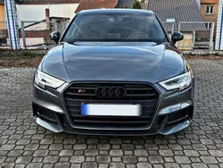 Grau Gebraucht 2018 Audi S3 Limousine | 27.000 € (Guter Preis)