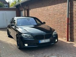 Schwarz Gebraucht 2012 BMW 730 Limousine | 10.900 € (Fairer Preis)