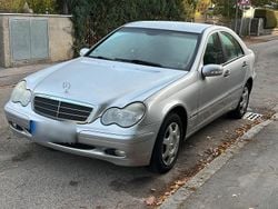Silber Gebraucht 2004 Mercedes C180 Limousine | 1.000 € (Superpreis)