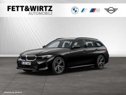 Saphirschwarz Gebraucht 2025 BMW 330 Efficient Dynamics Kombi | 40.351 € (Superpreis)