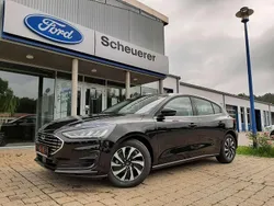 Obsidianschwarz metallic Neu 2024 Ford Focus Titanium Kleinwagen | 23.900 € (Superpreis)