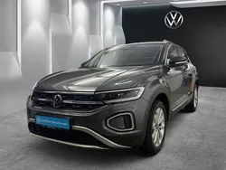 Indiumgrau metallic Gebraucht 2024 VW T-Roc Style SUV | 28.890 € (Guter Preis)