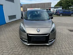 Gold Gebraucht 2012 Renault Scénic III Van / Kleinbus | 5.999 € (Fairer Preis)
