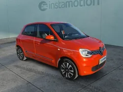 Orange Gebraucht 2022 Renault Twingo Intens Kleinwagen | 13.290 € (Etwas zu teuer)