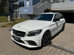 Polarweiss Gebraucht 2020 Mercedes C300 AMG Kombi | 22.998 € (Fairer Preis)