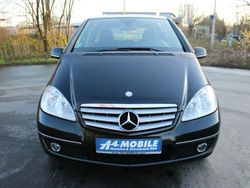 Schwarz metallic Gebraucht 2010 Mercedes A180 Limousine | 5.999 € (Fairer Preis)