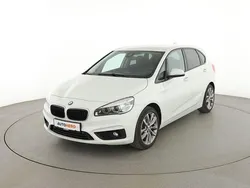 Weiß Gebraucht 2016 BMW 220 Active Tourer Advantage Van / Kleinbus | 14.940 € (Fairer Preis)