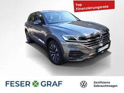 Oyster silver metallic Gebraucht 2025 VW Touareg SUV | 57.880 € (Guter Preis)