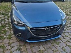 Blau Gebraucht 2016 Mazda 2 Sports-Line Limousine | 9.100 € (Guter Preis)