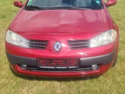 Rot Gebraucht 2004 Renault Mégane II Expression Limousine | 2.950 €