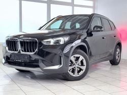 Black sapphire metallic Gebraucht 2024 BMW X1 Sport Line SUV | 36.090 € (Superpreis)