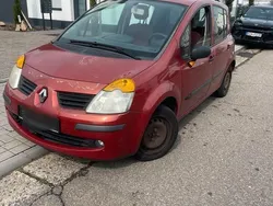 Rot Gebraucht 2005 Renault Modus Van / Kleinbus | 650 €