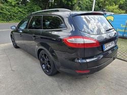 Schwarz Gebraucht 2008 Ford Mondeo Champions Edition Kombi | 3.300 € (Guter Preis)