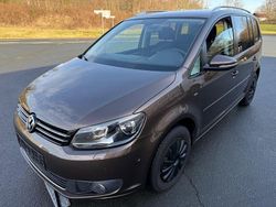 Braun Gebraucht 2015 VW Touran Cup Van / Kleinbus | 6.950 € (Fairer Preis)
