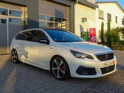 Weiß Gebraucht 2018 Peugeot 308 GT-line Kombi | 10.799 € (Fairer Preis)