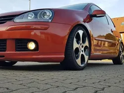 Orange Gebraucht 2006 VW Golf V Edition Limousine | 1.198 € (Superpreis)