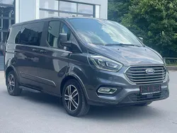 Magneticgrau (metallic) Gebraucht 2019 Ford Tourneo Custom Titanium X Van / Kleinbus | 33.950 € (Fairer Preis)