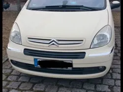 Gelb Gebraucht 2008 Citroën Xsara Picasso Comfort Van / Kleinbus | 1.300 € (Fairer Preis)