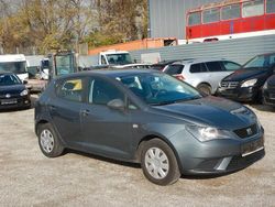 Grau Gebraucht 2014 Seat Ibiza Reference Limousine | 2.999 € (Superpreis)