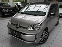 Tungsten silver metallic Gebraucht 2020 VW e-up! Style Kleinwagen | 14.490 € (Fairer Preis)