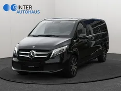 Schwarz Gebraucht 2022 Mercedes V250 Avantgarde Edition Van / Kleinbus | 45.990 € (Etwas zu teuer)