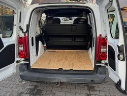 Weiß Gebraucht 2011 Peugeot Partner Van / Kleinbus | 4.900 € (Etwas zu teuer)