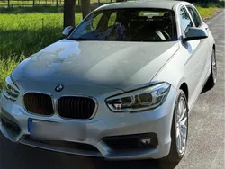 Grau Gebraucht 2019 BMW 118 Advantage Kleinwagen | 16.400 € (Guter Preis)