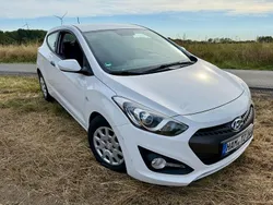 Weiß Gebraucht 2013 Hyundai i30 Classic Limousine | 6.300 € (Guter Preis)