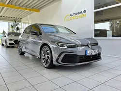 Grau Gebraucht 2021 VW Golf VIII R-line Limousine | 25.990 € (Etwas zu teuer)