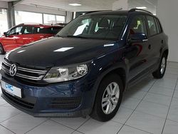 Blau Gebraucht 2015 VW Tiguan Trendline SUV | 14.990 € (Etwas zu teuer)