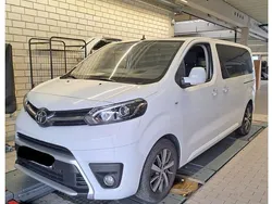 Arctic white Gebraucht 2018 Toyota Proace Verso Comfort Kombi | 28.890 € (Superpreis)