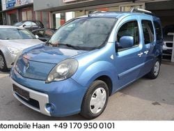 Grün Gebraucht 2011 Renault Kangoo Luxe Van / Kleinbus | 4.900 € (Fairer Preis)