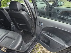 Schwarz Gebraucht 2005 Ford Mondeo Ghia Limousine | 1.890 € (Fairer Preis)