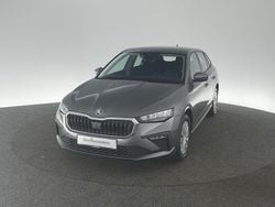 Grau Gebraucht 2024 Skoda Scala Essence Kleinwagen | 17.960 € (Guter Preis)