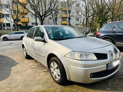 Silber Gebraucht 2008 Renault Mégane II Limousine | 2.400 € (Fairer Preis)