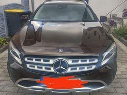 Braun Gebraucht 2016 Mercedes GLA250 Urban SUV | 19.000 € (Guter Preis)