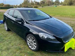 Schwarz Gebraucht 2014 Volvo V40 Kombi | 11.000 € (Fairer Preis)