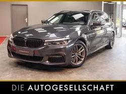 Grau Gebraucht 2019 BMW 520 M Sport Limousine | 29.990 € (Fairer Preis)