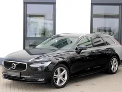 Schwarz Gebraucht 2019 Volvo V90 Momentum Kombi | 18.900 € (Fairer Preis)