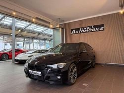 Black sapphire metallic Gebraucht 2019 BMW 320 M Sport Kombi | 21.900 € (Guter Preis)