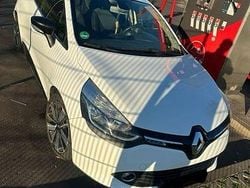 Weiß Gebraucht 2014 Renault Clio IV Dynamique Kleinwagen | 8.400 € (Fairer Preis)