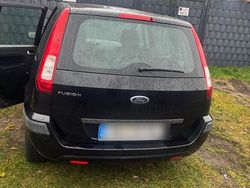 Schwarz Gebraucht 2005 Ford Fusion Kleinwagen | 1.800 €