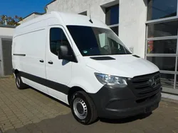 Arktikweiß Gebraucht 2018 Mercedes Sprinter Van | 15.490 € (Teuer)