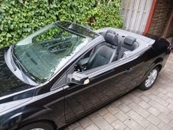 Schwarz Gebraucht 2009 Ford Focus Cabriolet Cabrio | 3.600 €